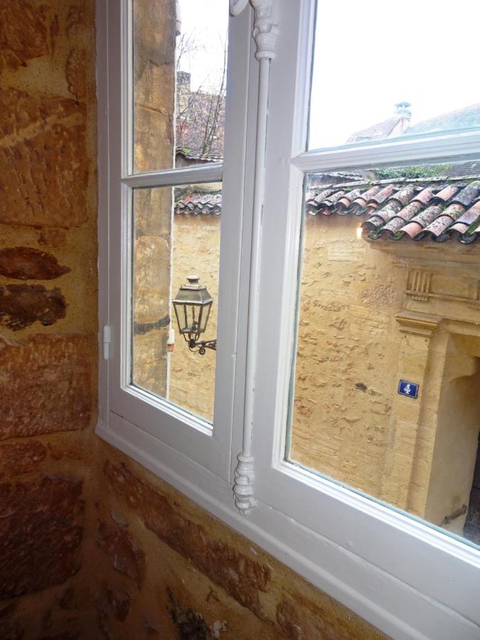 Les Appartements De Bacchus Sarlat-La-Caneda Bagian luar foto